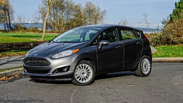 Rent Ford Fiasta.